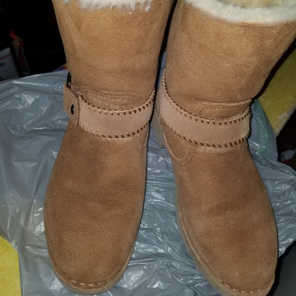 Ugg Cedric boot - Picture 2 of 4